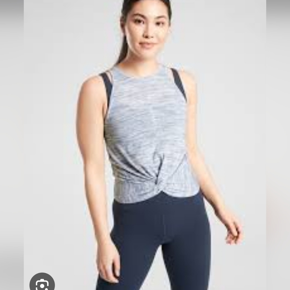Athleta twist tank M NWT